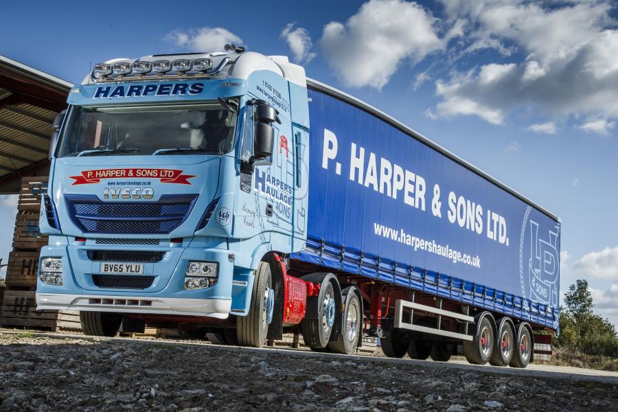  Iveco Stralis Hi-Way 460 6x2 2013 года  (UK) (фото 2 из 8)